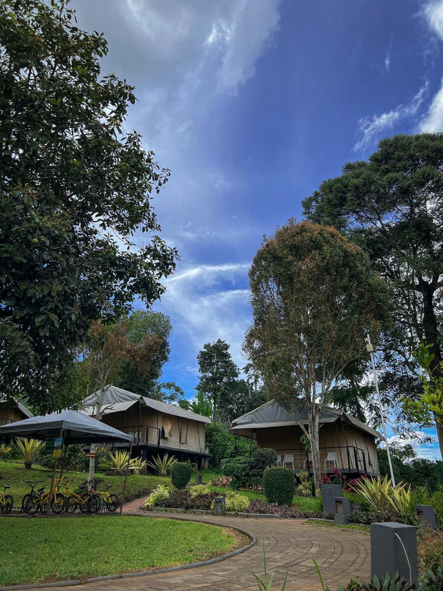 Trizara Resorts - Glam Camping Lembang Kültér fotó